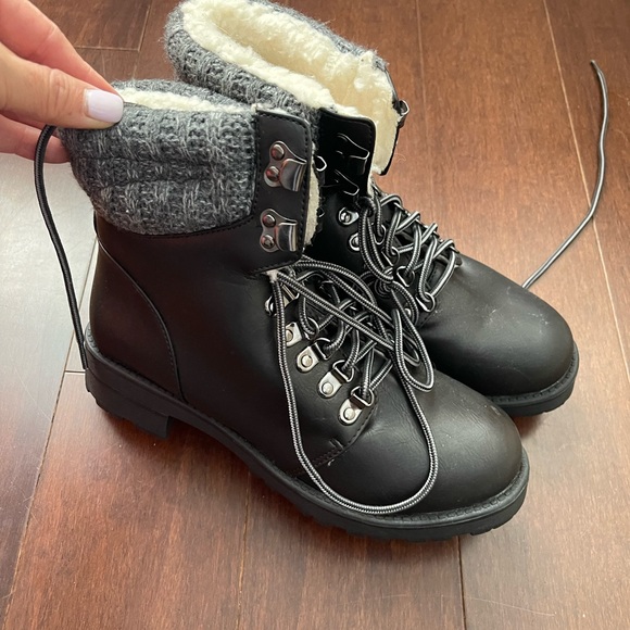 MIA boots - Picture 4 of 4